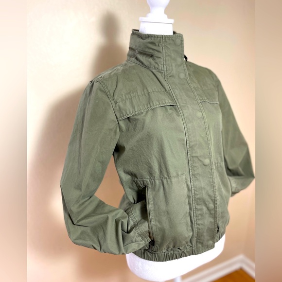Banana Republic Bomber Jacket Womens sz S Olive Green Packable Hoodie Hipster - Picture 3 of 15